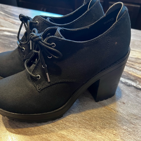 H&M Black Divided Ankle Bootie Chunky Heel 8.5 - Picture 7 of 8